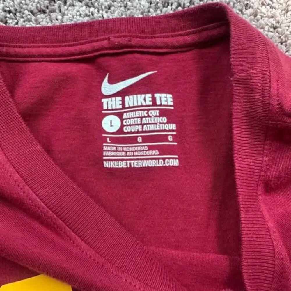 Nike Iowa State Cyclones T-Shirt - Size Large
